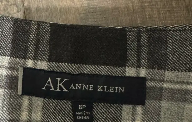 Anne Klein Worsted Wool Gray Plaid Midi Skirt Size 6P Fun Pleats Trendy Warm