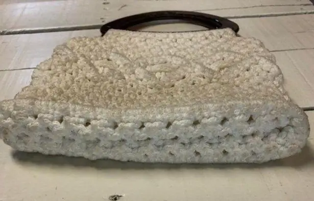 Vintage Hand Made Crocheted Purse Cream