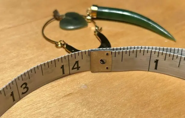 Vintage Gold Tone Choker Green Jade Horn & Heart Pendant Necklace