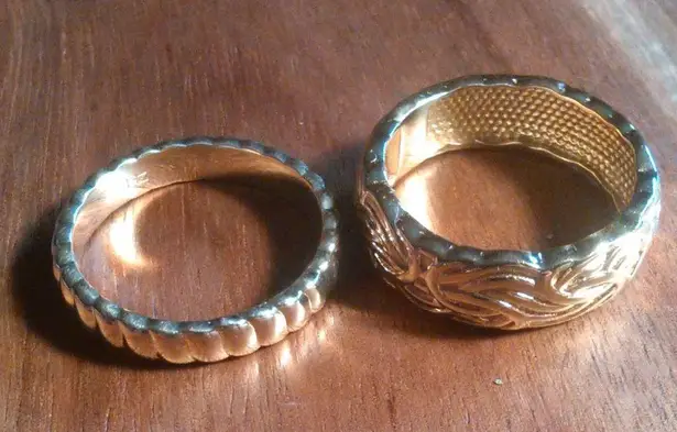 Love Weave Set of Two 18K Yellow Gold Ion Plated Bronze Rings (Size 9)