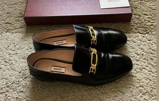 Bally Darcie Loafers Flats Black Bovine Patent Leather Size 36/5.5