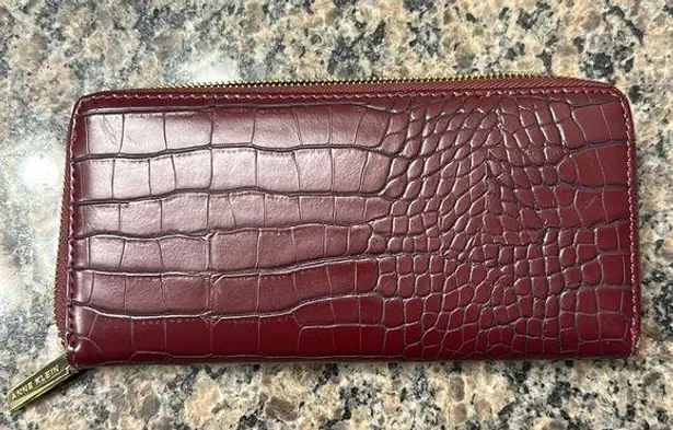 Anne Klein  Croc Burgundy Long Wallet Lots of Pockets EUC #3102