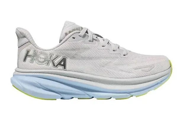 Hoka Women’s  One One Clifton 9 sea ice size 7