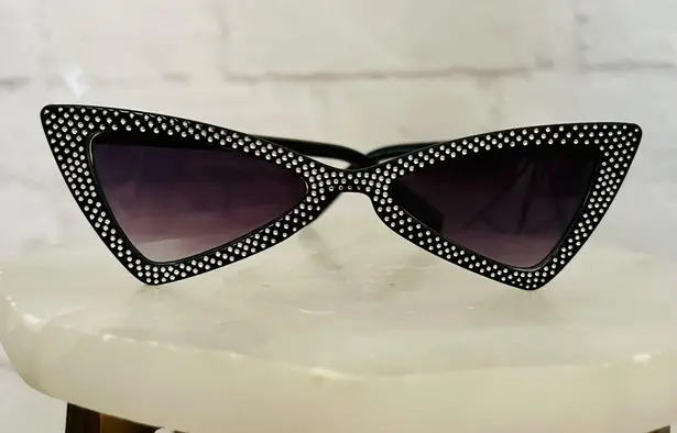 Boutique NEW Retro Cat Eye Sunnies