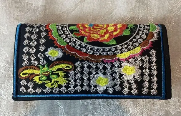 Embroidered Boho Artsy Festival Shoulder Bag & Wallet Set