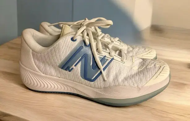 New Balance Women's Size 9.5  FuelCell 996v5 White Navy Women's Tennis Running