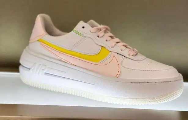 Nike  Air Force 1 Platform Leather Sneakers 8 White Pearl Pink Opti Yellow