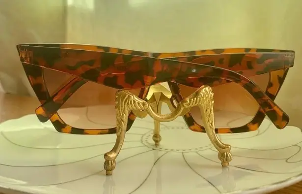 Ambassador Leopard Print Sunglasses Cat Eye