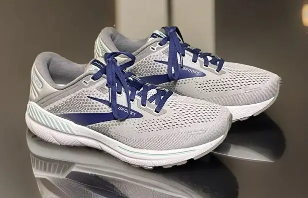 Brooks Adrenaline GTS 22 1203531B045 Women's Gray Running Shoes Size 10B