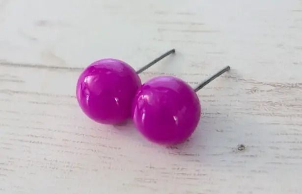 Vintage Stud Earrings Neon Fuchsia Ball 3/8" Pink