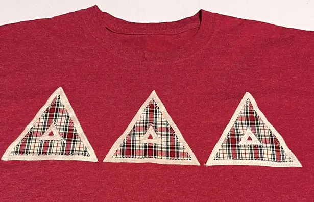 Delta Delta Delta Sorority Womens Large Red Plaid Short Sleeve Shirt Greek *FLAW