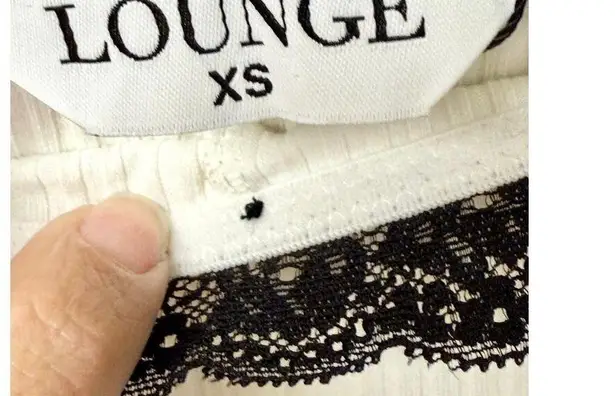 Lounge NWT Pull On Lace Trim Mid-Rise Sleep Pajama Shorts White Women's Size XS