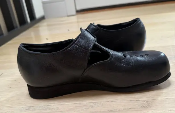 P. W. Minor Womens Orthotic Shoes SZ 9 T Strap Leather Extra Depth Comfort NWOB Black