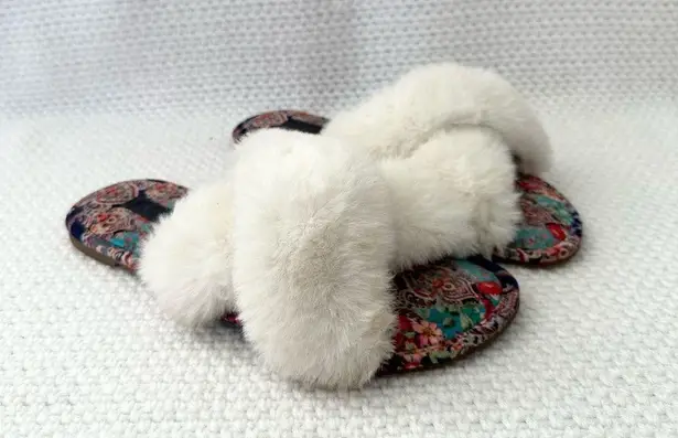 Johnny Was  Ivory Faux Fur Trim Indy X Paisley Print Slippers Women 9