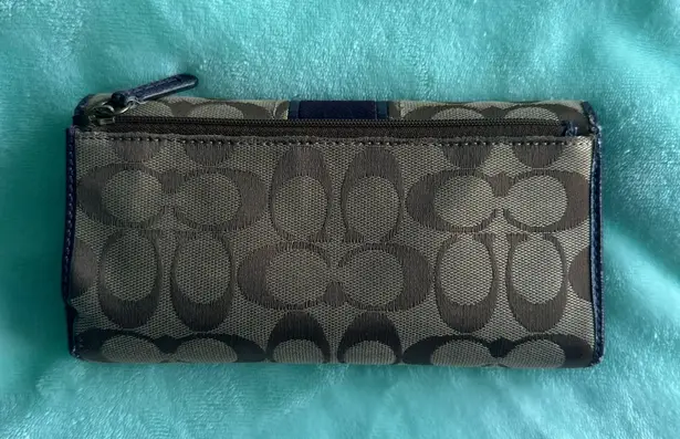 Coach Trifold Wallet - Image 2