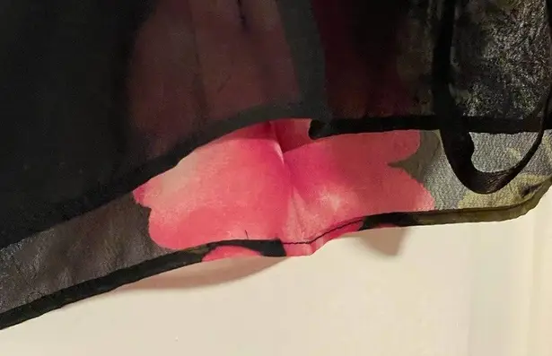 Jones Wear Black Floral Blouse - Size 6