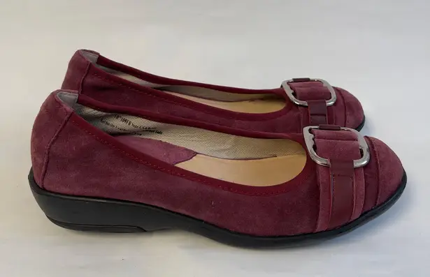 Gravity Defyer Faux Suede Flats Shoes NWT