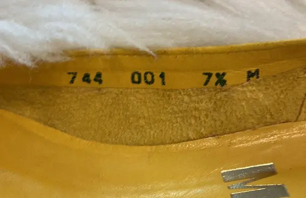 MILA Women's Yellow Flats size 7.5M leather flats color yellow