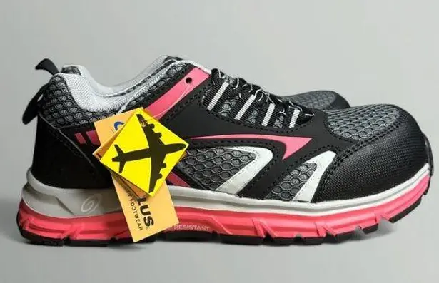 Nautilus Safety Footwear Tempest Low Composite Toe Work Sneakers in Black (Wide) Size 6