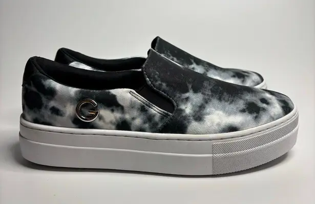 GBG Los Angeles Gollys2 Slip On Sneakers in Black/White Tie