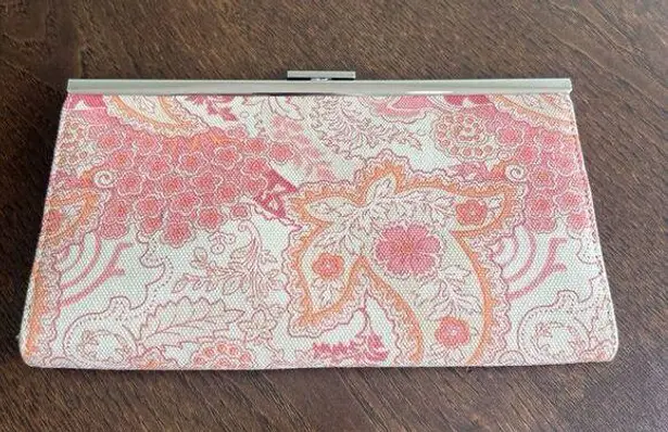 Banana Republic Vtg  Pink Cream Paisley Floral Clutch Wallet Silver Clasp 8.5”x5”