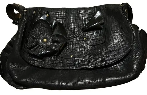 Moschino Black Leather shoulder bag with 3D Flower and ruffle accents