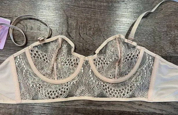 Savagexfenty NWT Savage x Fenty Lace and Vinyl Bra