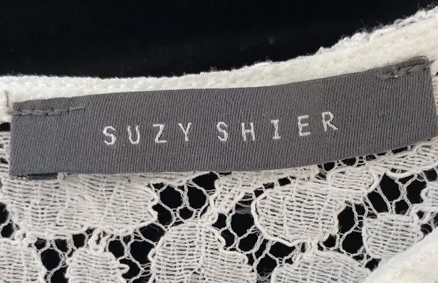 Suzy Shier White Lace Short Sleeve Blouse Size XL Business Casual Summer