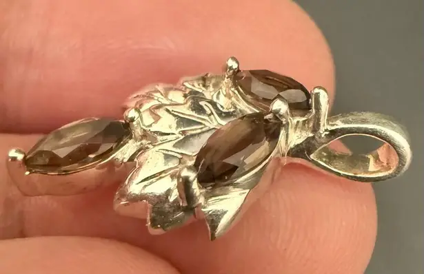 925 Sterling Silver Smoky Quartz Marquis Grape Vine Leaf Small Pendant 3g.