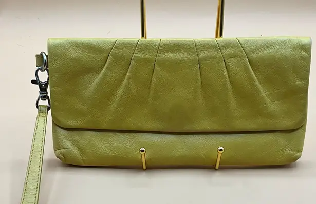 Hobo International A Very Beautiful Yellow Leather Clutch Wristlet Handag