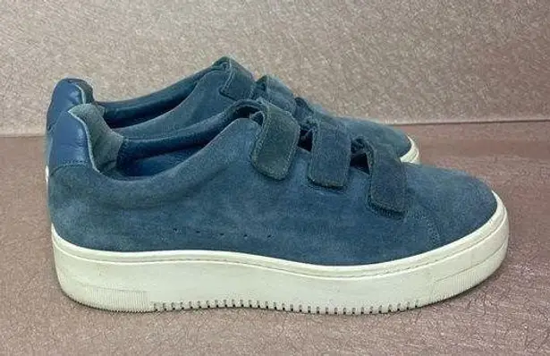 Sandro Paris Anita Sneakers in Blue Suede