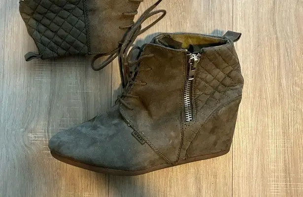 Forest green ankle boots for women size 10