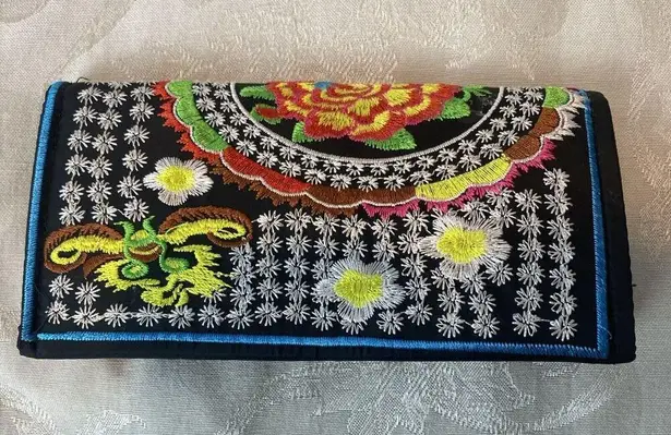 Embroidered Boho Artsy Festival Shoulder Bag & Wallet Set