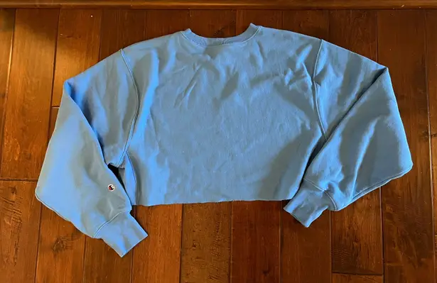 Champion Cropped Sweatshirt