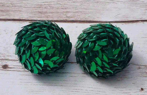 Vintage Clip On Earrings