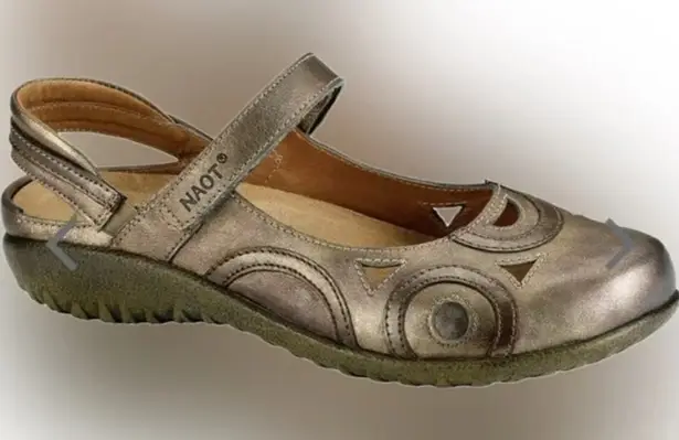 Naot Rongo Mary Jane Koru Brass Lthr/Pewter Lthr metallic women’s size 8 or 39 Gold