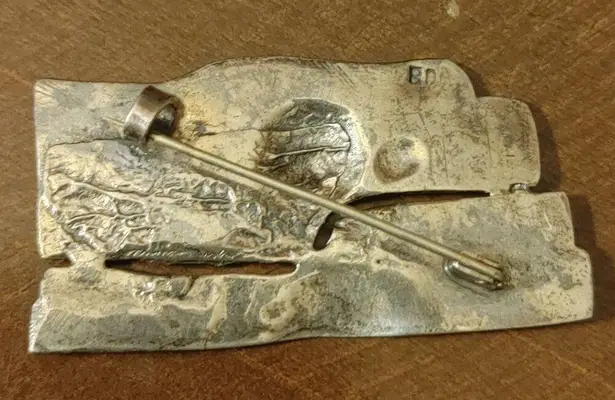 Spartan Mural Vintage Greek Warrior Brooch Shield Helmet Design Unique Split Silver