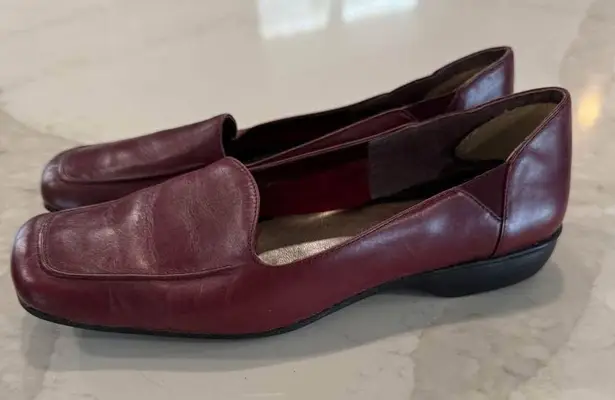 Villager by Liz Claiborne Thrill Comfort Leather Slip On Loafers Women's 8 Red