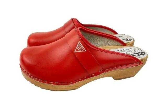 Ecco * Clog Womens EU 36 Red Leather Open Back Wood Sole Anatomic Danish Design