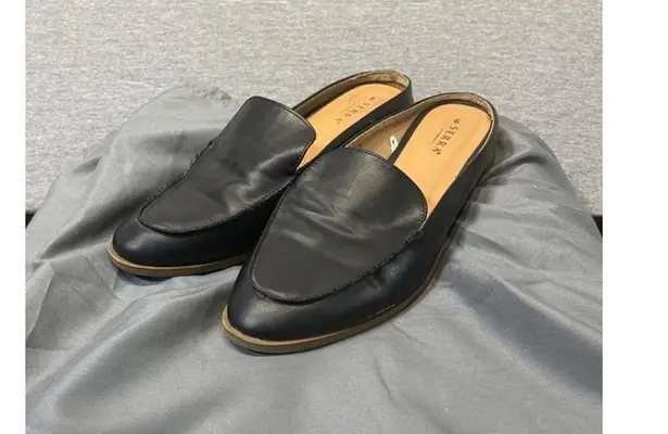 Serra Women's Black Mules Size 9