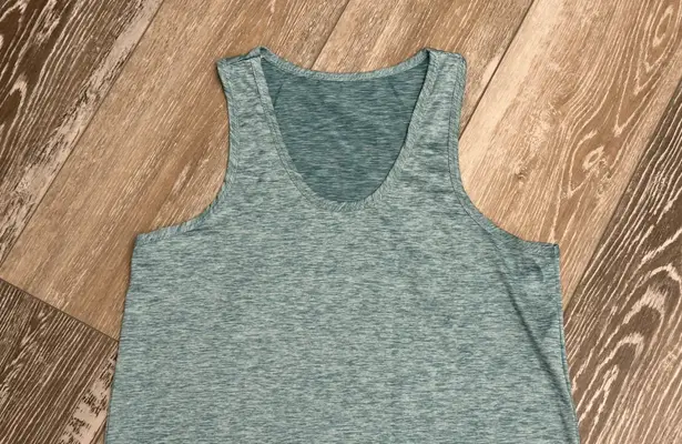 NWOT Real Essentials Sz M Racerback Tank Top Dry Fit Space Dye Green Size M