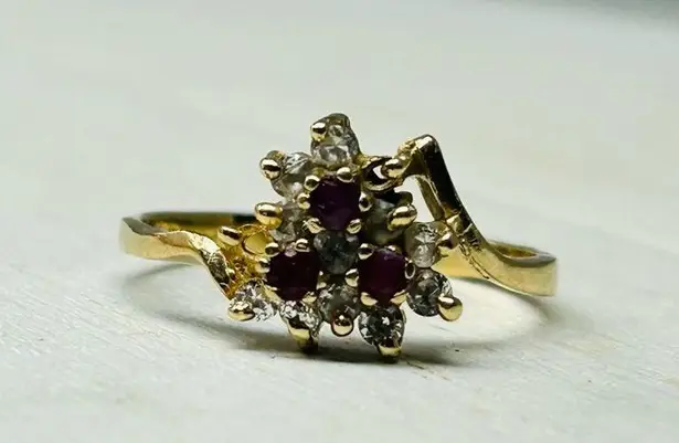 Ruby 10K diamond and ring, Approx size 8