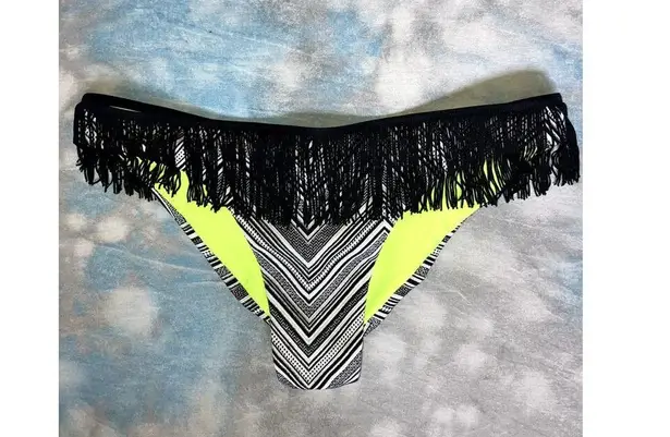 Beach Bunny Crossroads Fringe Cheeky Scrunch Bikini Bottom Black White Size XL