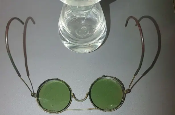 Glasses Welding Steampunk Goggles AO American Optical Green Vintage 10 72 Gold