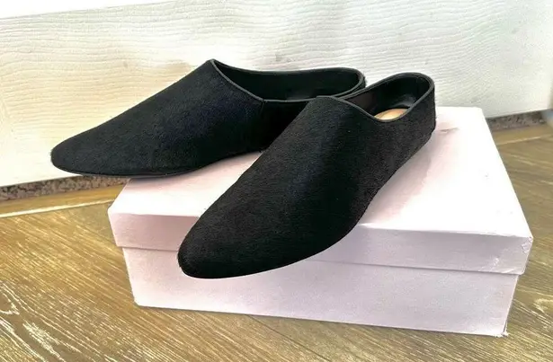 Taryn Rose black Elene Haircalf mules 8.5