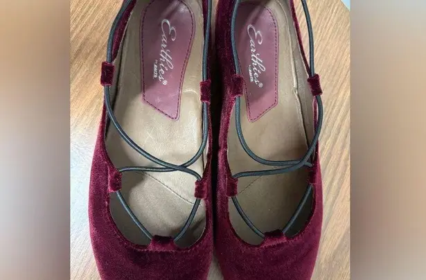 Earthies Essen Burgundy Canvas Velvet Ballet Flats NWOT