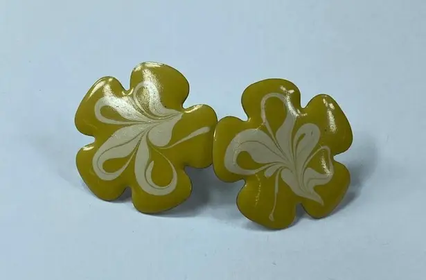 Retro Pierced Earrings Yellow White Swirl Design Enamel Metal
