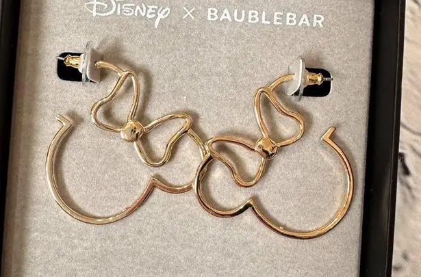 Disney NWOT  x BaubleBar Minnie Mouse Outline Hoop Earrings in Gold