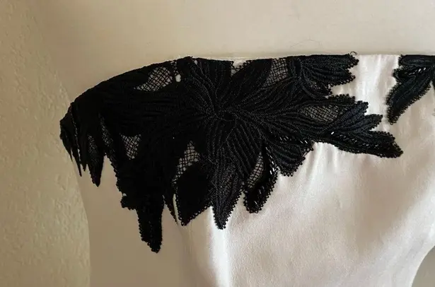 Halston Heritage Strapless Fit & Flare Dress 8