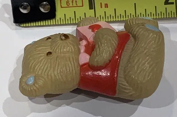 Signed GGI Costume Brooch Pin Plastic Valentine Bear